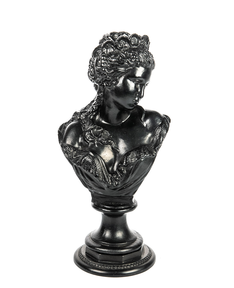 Бюст «Лето»