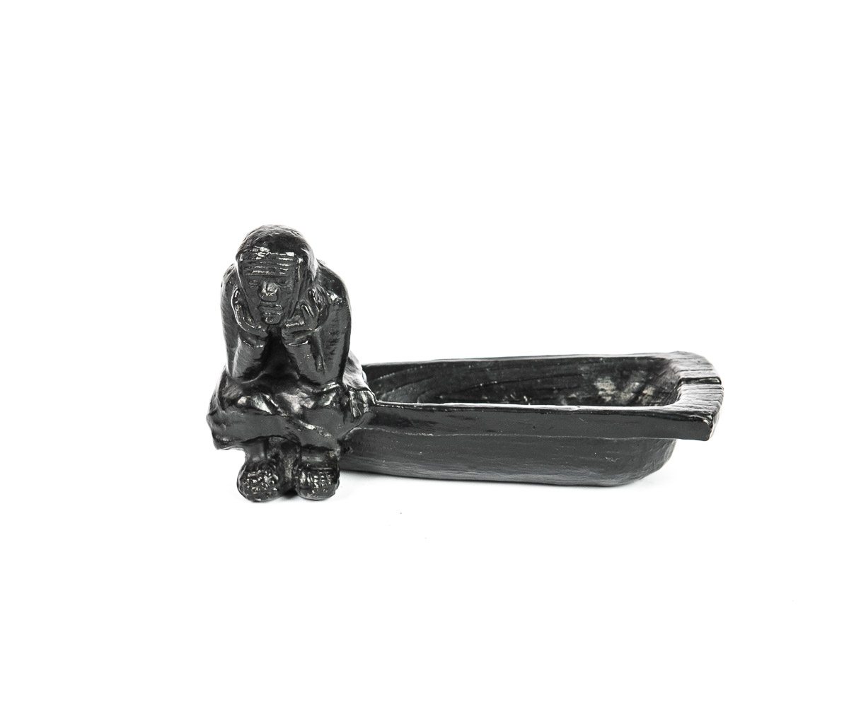 Старуха у разбитого корыта