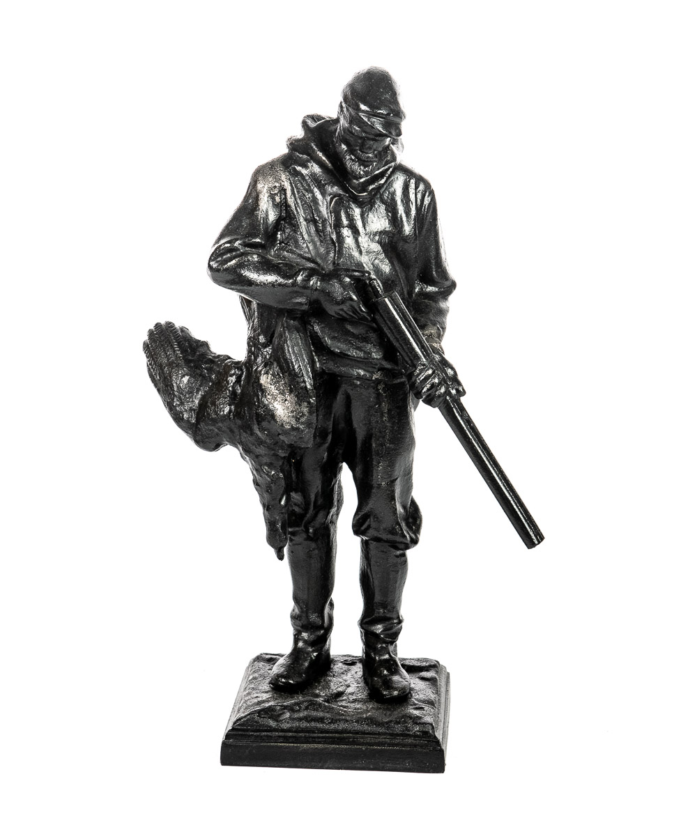 Скульптура «Удачный выстрел»