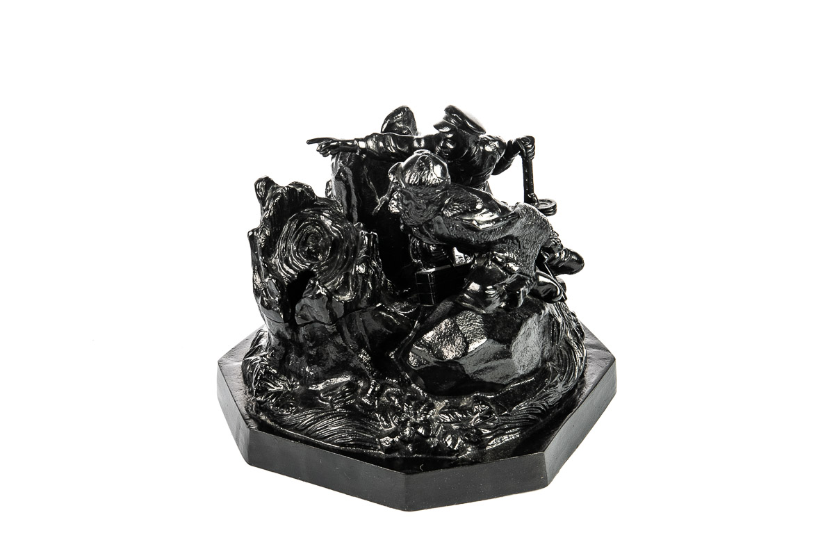 Партизаны в тылу врага